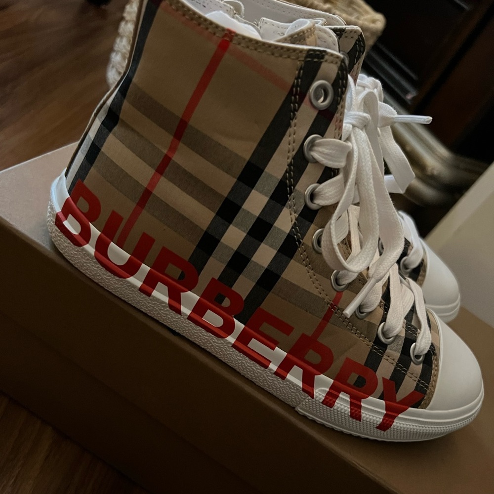 Kids Burberry sneakers.